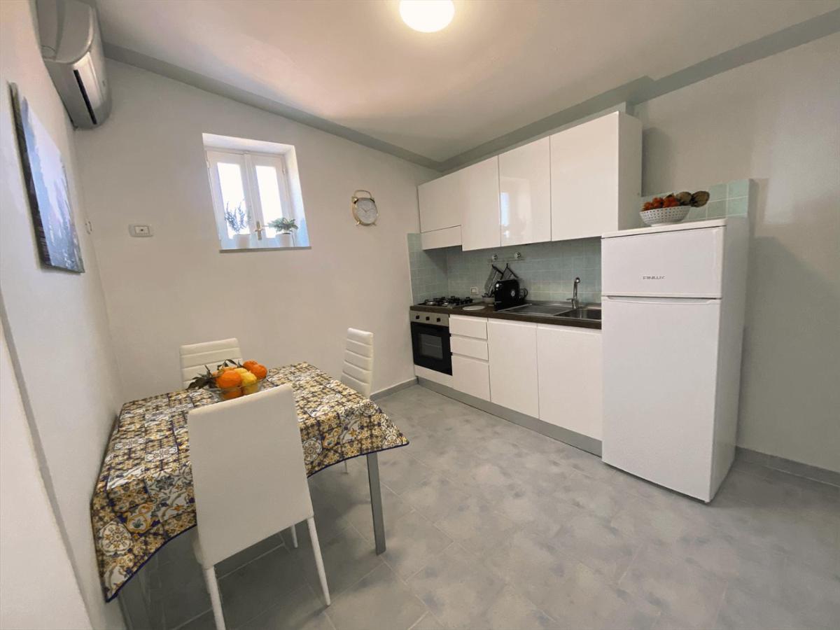 Rocksea Apartments Attic Floor เชฟาลู ภายนอก รูปภาพ