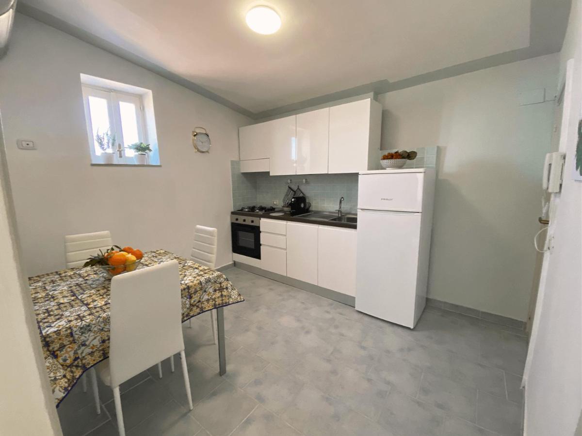 Rocksea Apartments Attic Floor เชฟาลู ภายนอก รูปภาพ